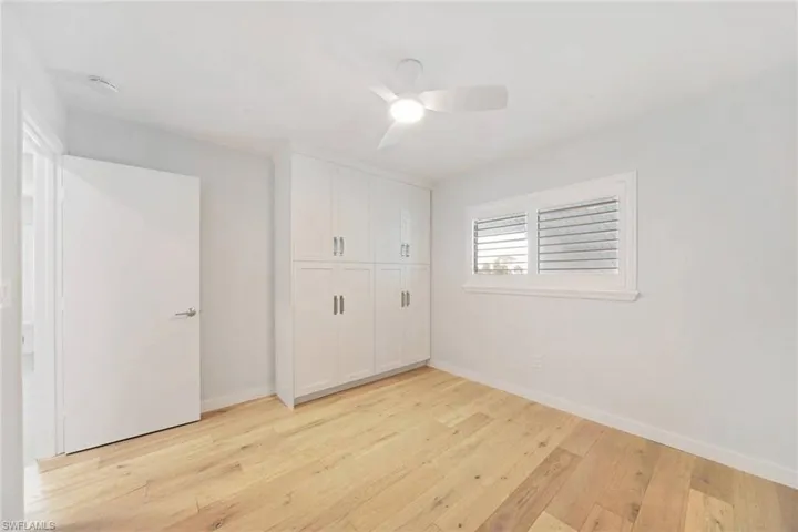 Light & Bright w/Plantations Shutters