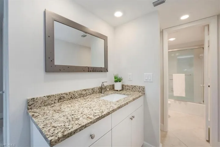 4126  Belair  LN, Naples, FL 34103