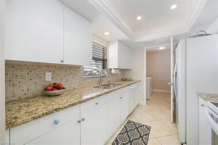 4126  Belair  LN, Naples, FL 34103