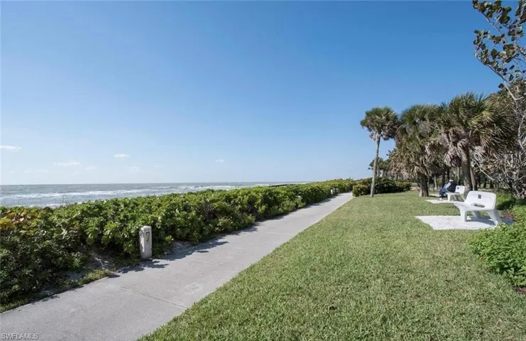 4126  Belair  LN, Naples, FL 34103