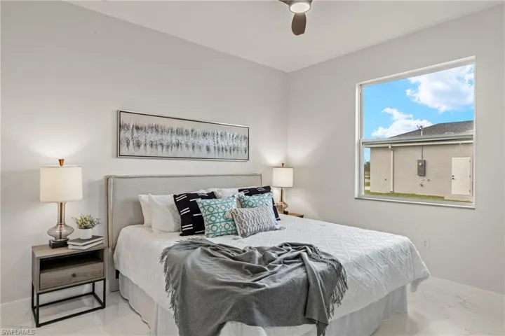Bedroom with ceiling fan