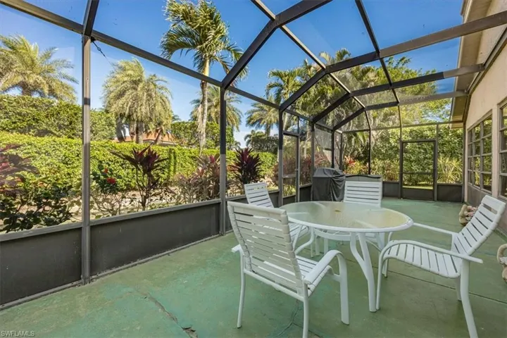 screened lanai