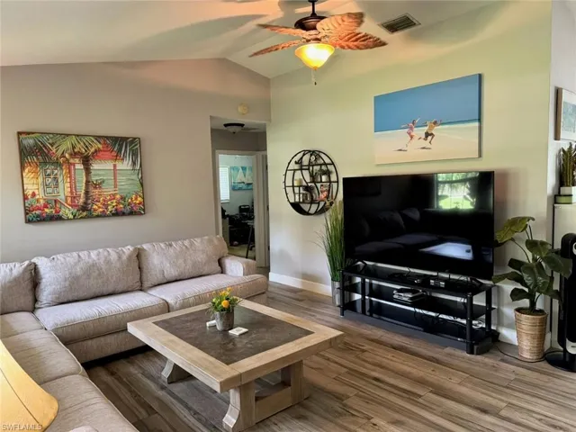 13 Wellington Ave, Lehigh Acres, Florida 33936