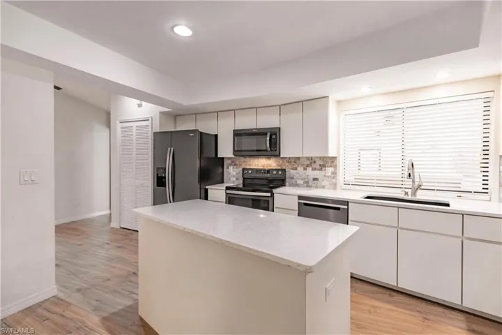 2406 SE 15th  TER, Cape Coral, FL 33990