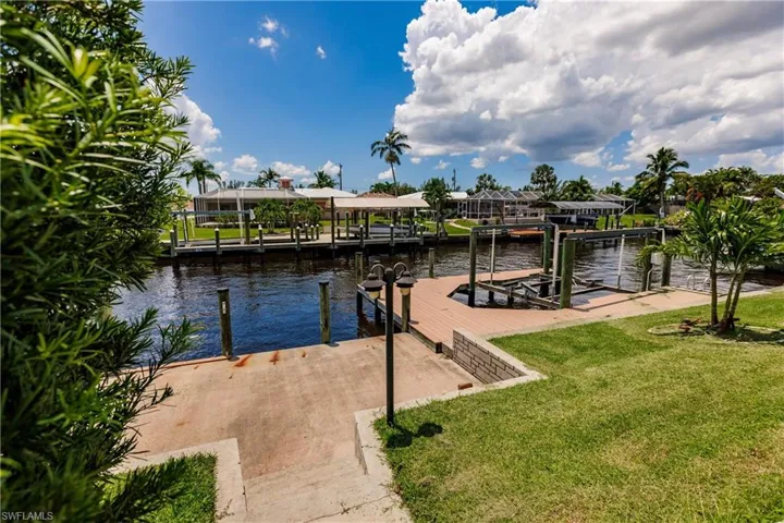 WALKWAY TO DOCK