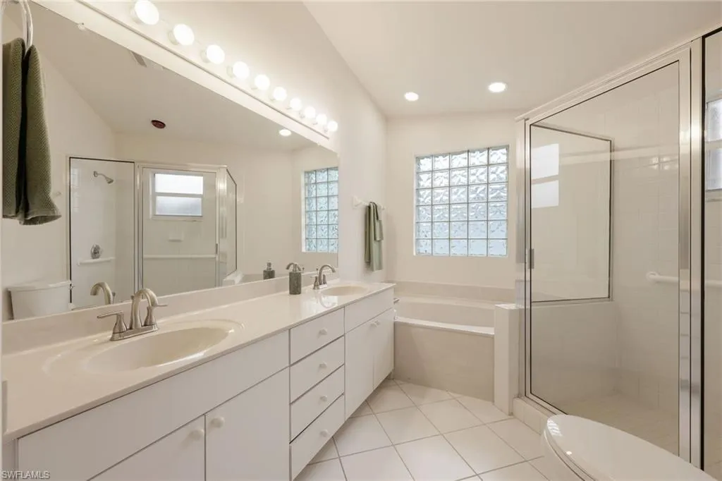 3762 Sabal Springs BLVD, North Fort Myers, FL 33917,225004631