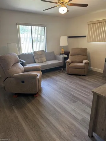 2nd bedroom Luxury vinyl floor