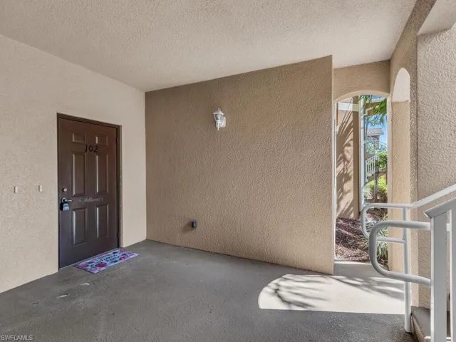 1113  Winding Pines  CIR, Cape Coral, FL 33909