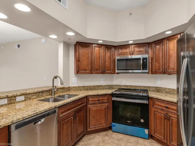 1113  Winding Pines  CIR, Cape Coral, FL 33909