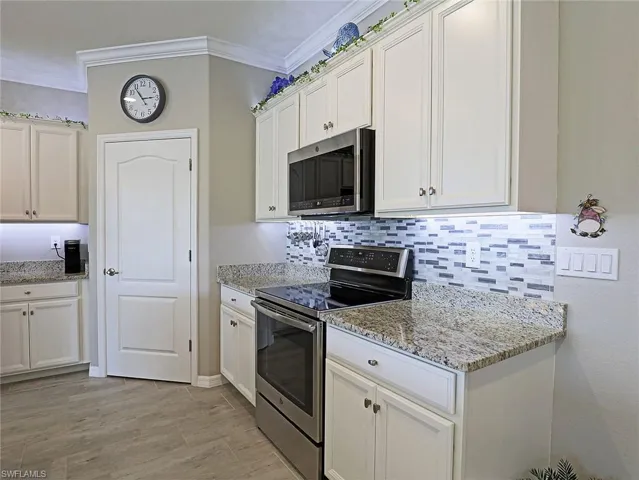 9741 Mirada BLVD, FORT MYERS FL 33908