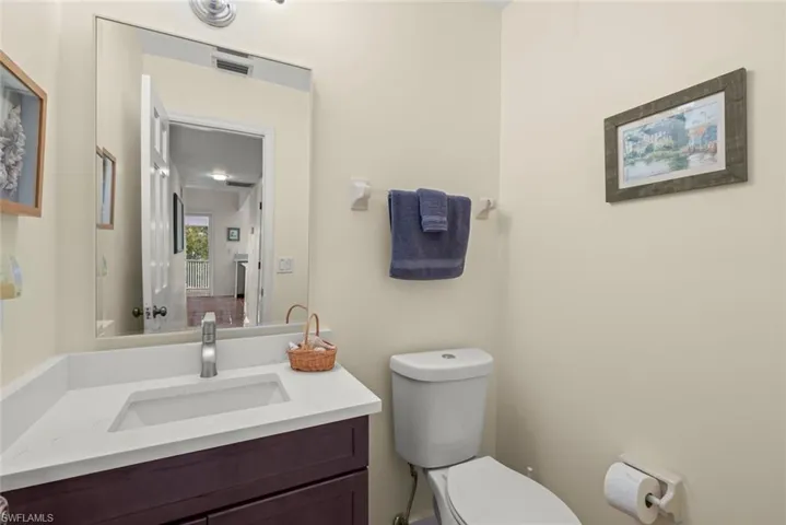1/2 bathroom