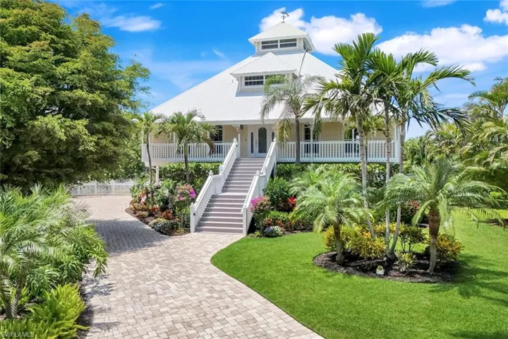 203 San Mateo Dr, Bonita Springs, Florida 34134