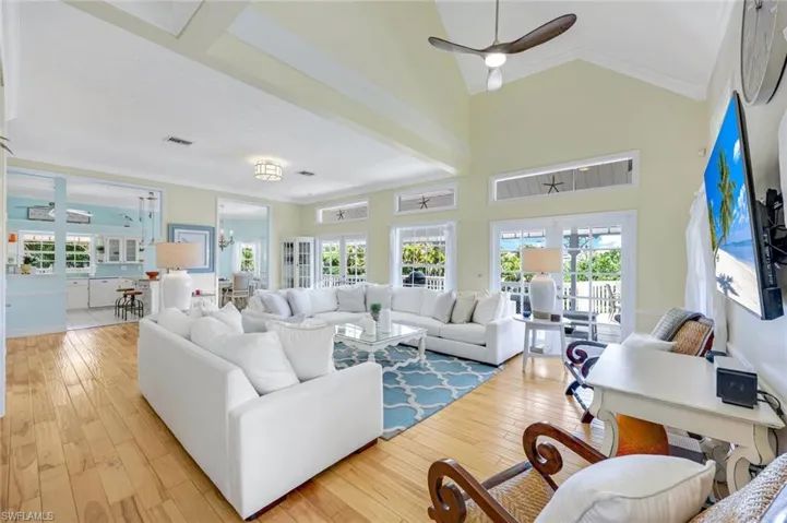 203 San Mateo Dr, Bonita Springs, Florida 34134