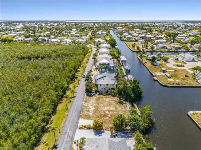 2936  Buttonwood Key  CT, St. James City, FL 33956