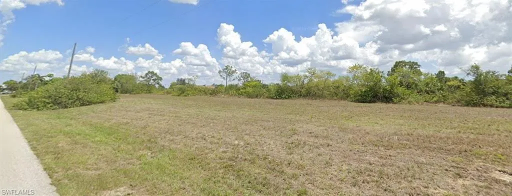 1806 Ne 23rd Ter, Cape Coral, Florida 33909