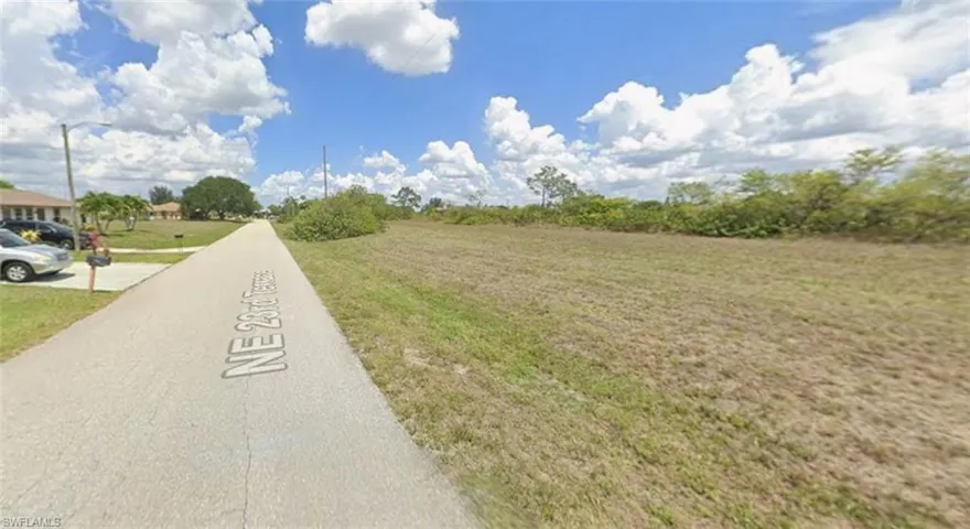 1806 Ne 23rd Ter, Cape Coral, Florida 33909