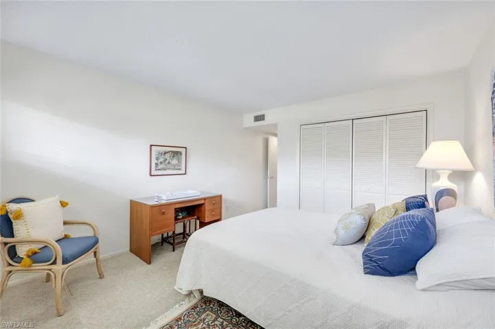 280 2nd Ave S 103, Naples, Florida 34102