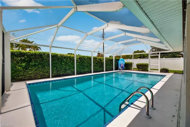 1220 Everest Pkwy, Cape Coral, Florida 33904