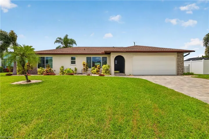 1220 Everest Pkwy, Cape Coral, Florida 33904