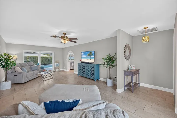 1220 Everest Pkwy, Cape Coral, Florida 33904