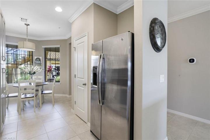 9425 Benvenuto CT # 101, NAPLES FL 34119