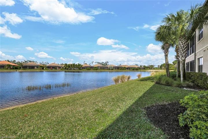 9425 Benvenuto CT # 101, NAPLES FL 34119