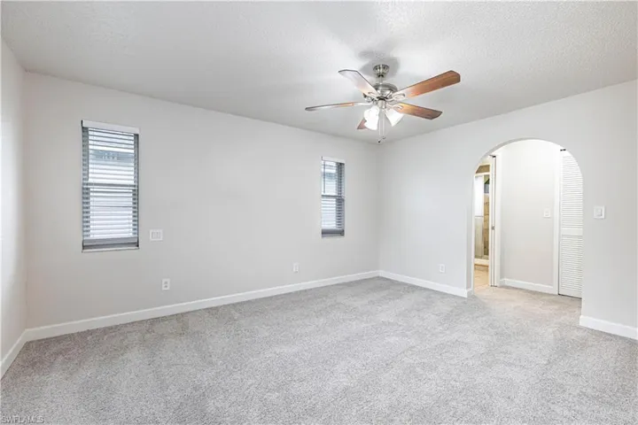 321 10th St, Cape Coral, Florida 33909