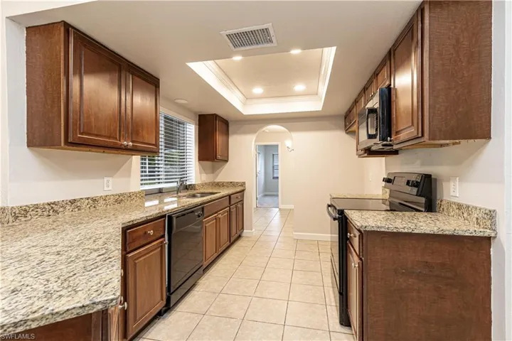 321 10th St, Cape Coral, Florida 33909