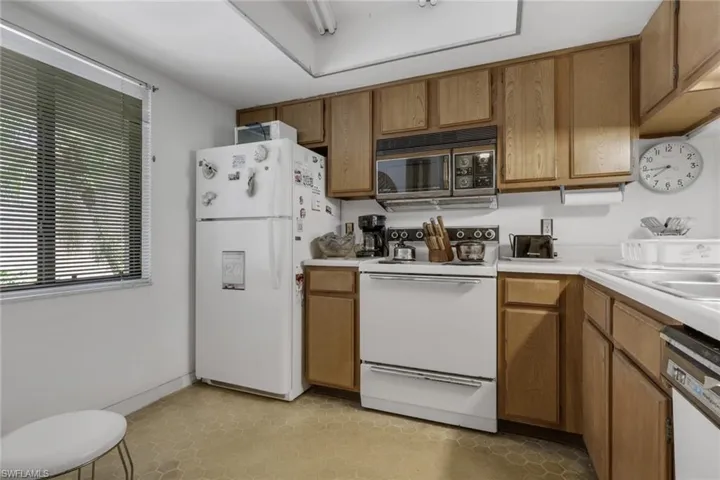 5809  Rattlesnake Hammock  RD, Naples, FL 34108