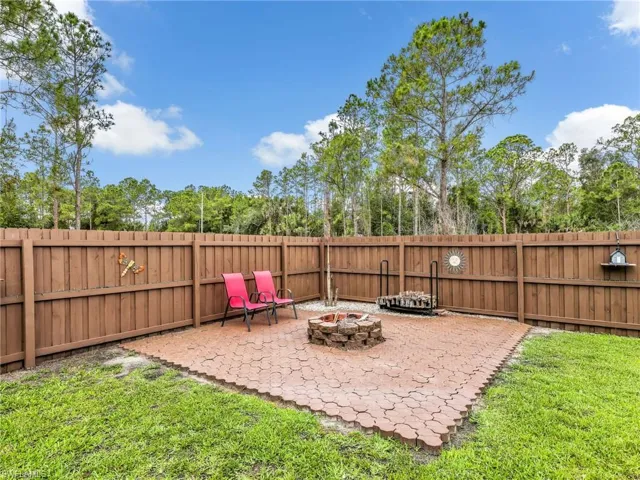 2811 50th St W, Lehigh Acres, Florida 33971