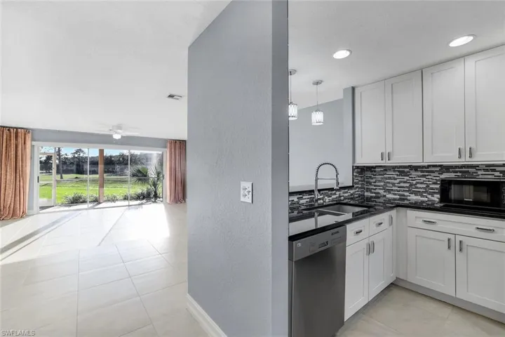 628 Woodshire Ln # G3, Naples Fl 34105