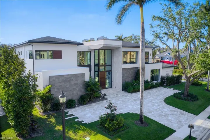 Contemporary home with a front yard