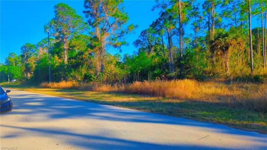 1120 Ravenswood ST E, LEHIGH ACRES FL 33974