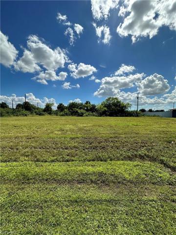 2314 NE 16th  TER, CAPE CORAL, FL 33909