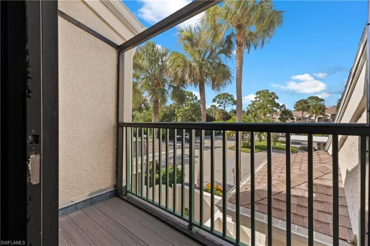 76 Emerald Woods Dr L4, Naples, Florida 34108