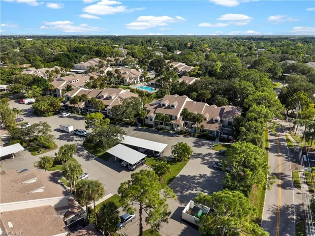 76 Emerald Woods Dr L4, Naples, Florida 34108