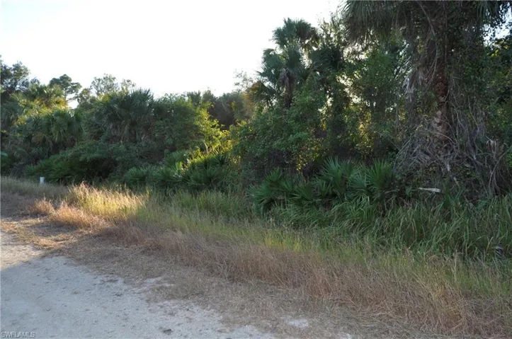 405 Thompson Ave, Lehigh Acres Fl 33972
