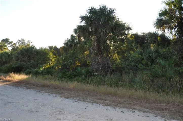 405 Thompson Ave, Lehigh Acres Fl 33972