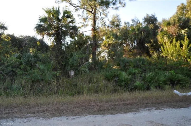 405 Thompson Ave, Lehigh Acres Fl 33972