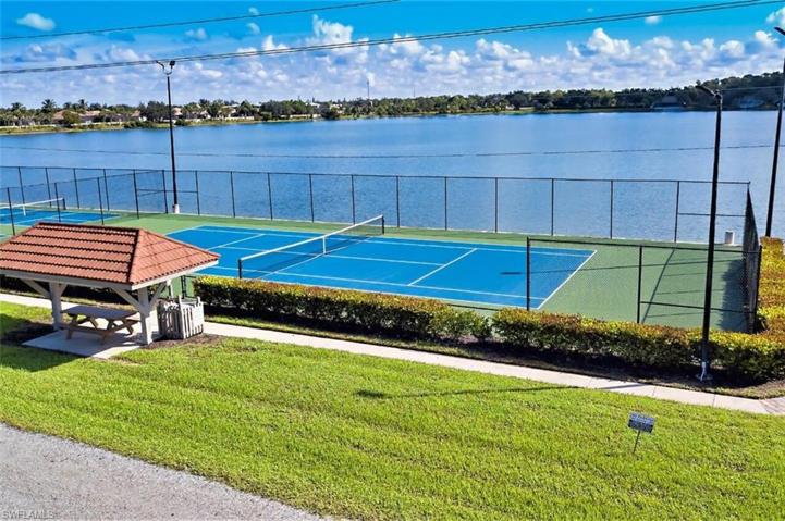 5401 Harborage DR, FORT MYERS FL 33908