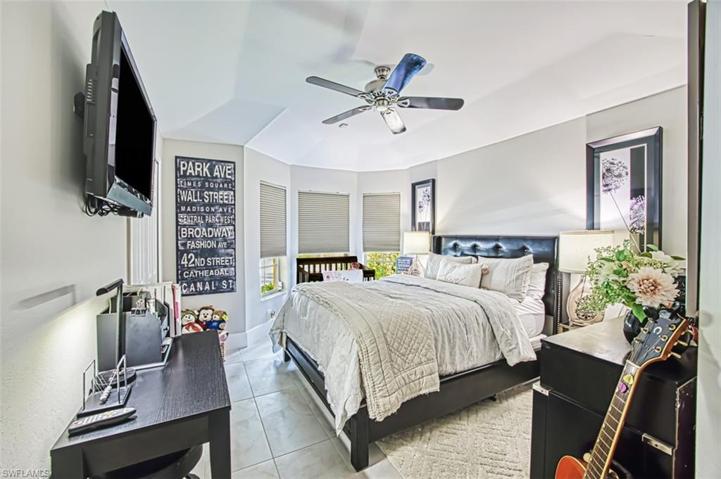 5401 Harborage DR, FORT MYERS FL 33908