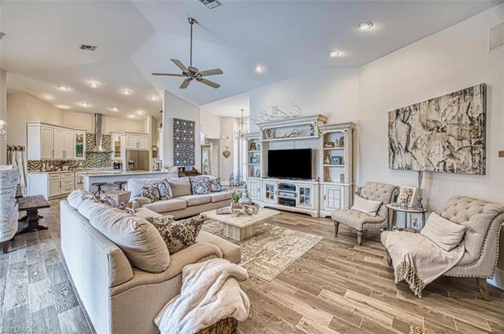 5401 Harborage DR, FORT MYERS FL 33908
