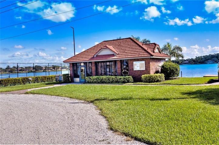 5401 Harborage DR, FORT MYERS FL 33908