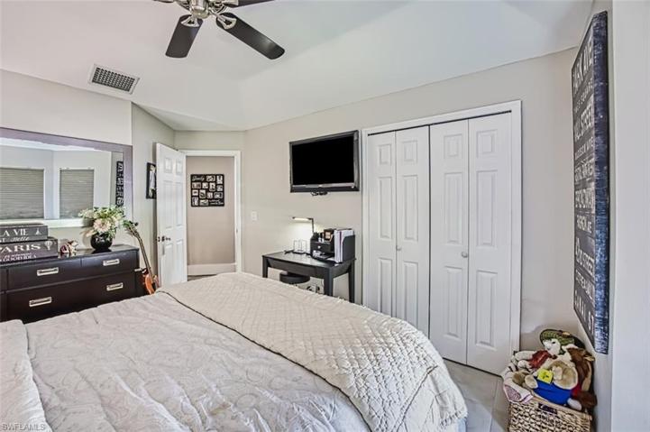 5401 Harborage DR, FORT MYERS FL 33908