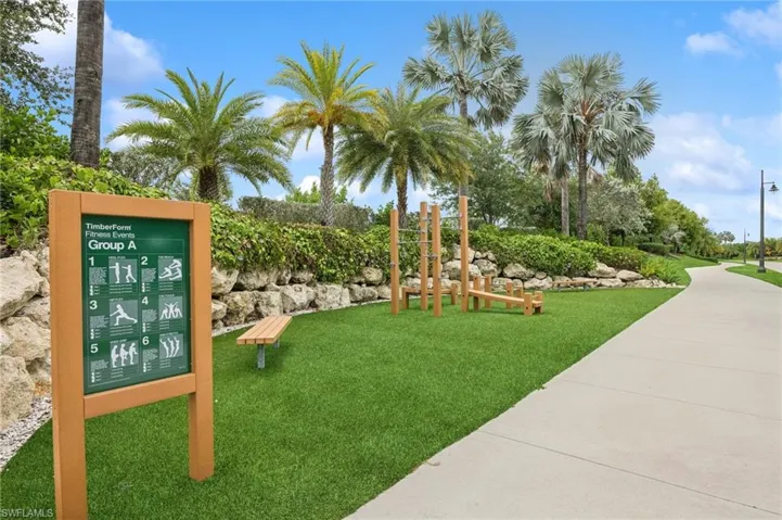 Exercise stations on walking paths
