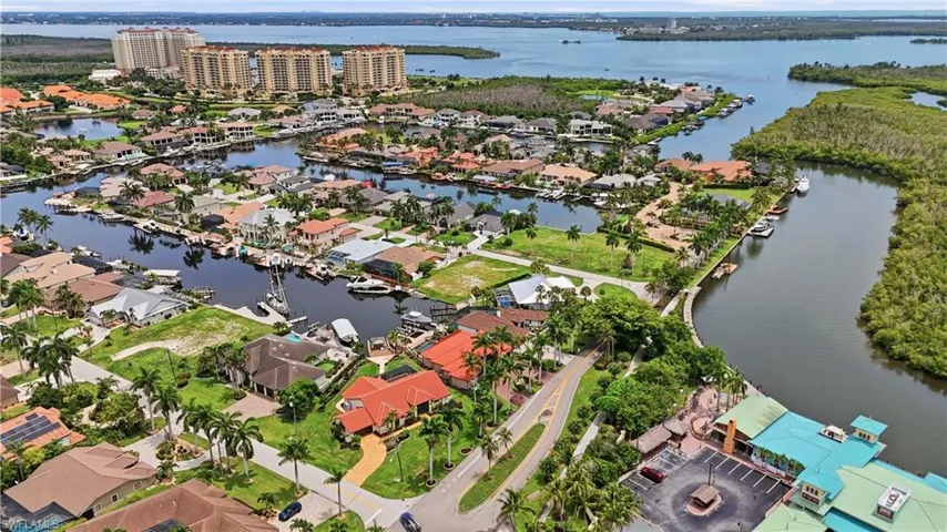 Canal-front community featuring a network of waterways and private boat docks
