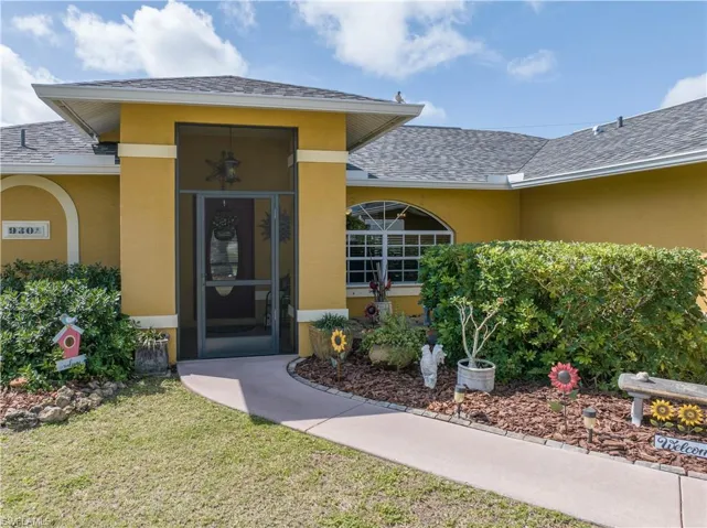 930 SW 31st  ST, Cape Coral, FL 33914