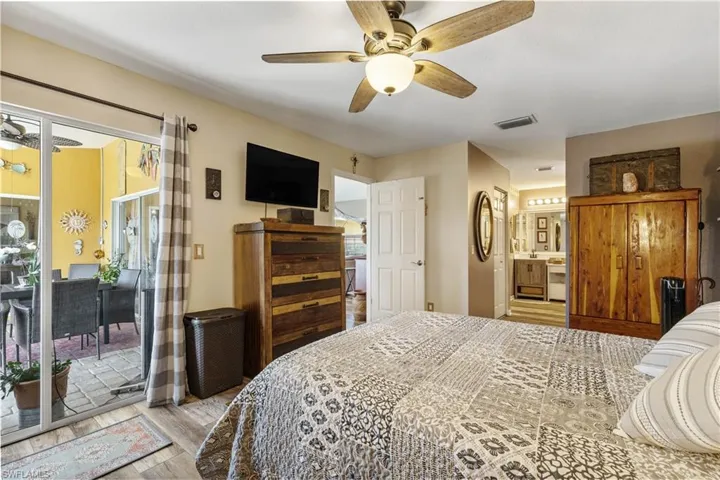 930 SW 31st  ST, Cape Coral, FL 33914