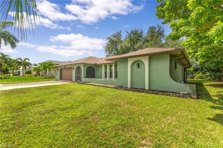 526 Se 34th St, Cape Coral, Florida 33904