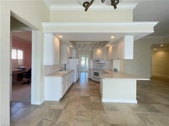 7025  Leopardi  CT, Naples, FL 34114